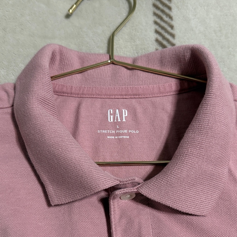GAP Men's Soft Rose Polo Shirt - Picture 3 of 3
